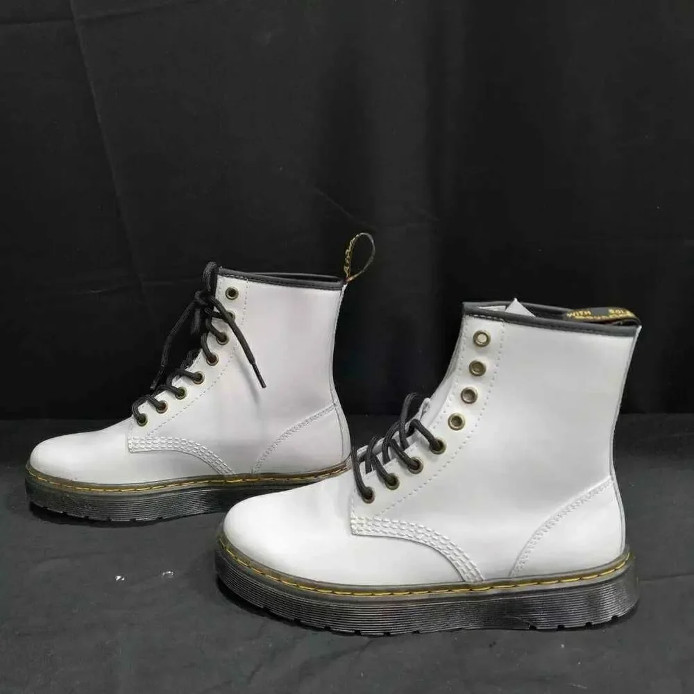 Like NEW Dr. Martens Air Wair White Ankle Combat Boots Unisex Size M6 or W7